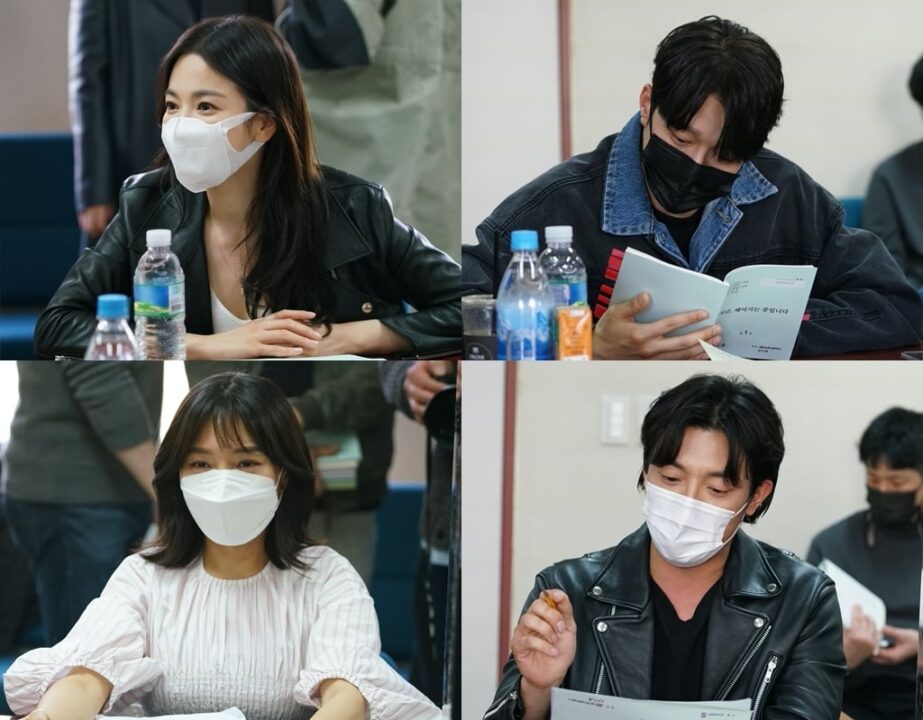 El próximo drama romántico de Song Hye Kyo y Jang Ki Yong revela un destello de su química a partir de la lectura de guión