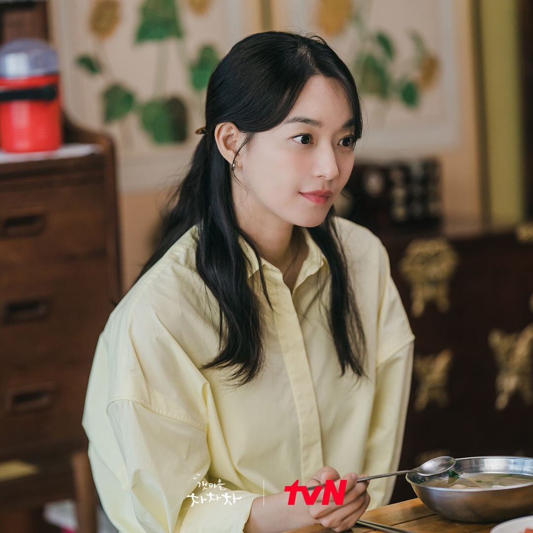 3 relaciones diferentes que Shin Min Ah construyó con los aldeanos de Gongjin en la 