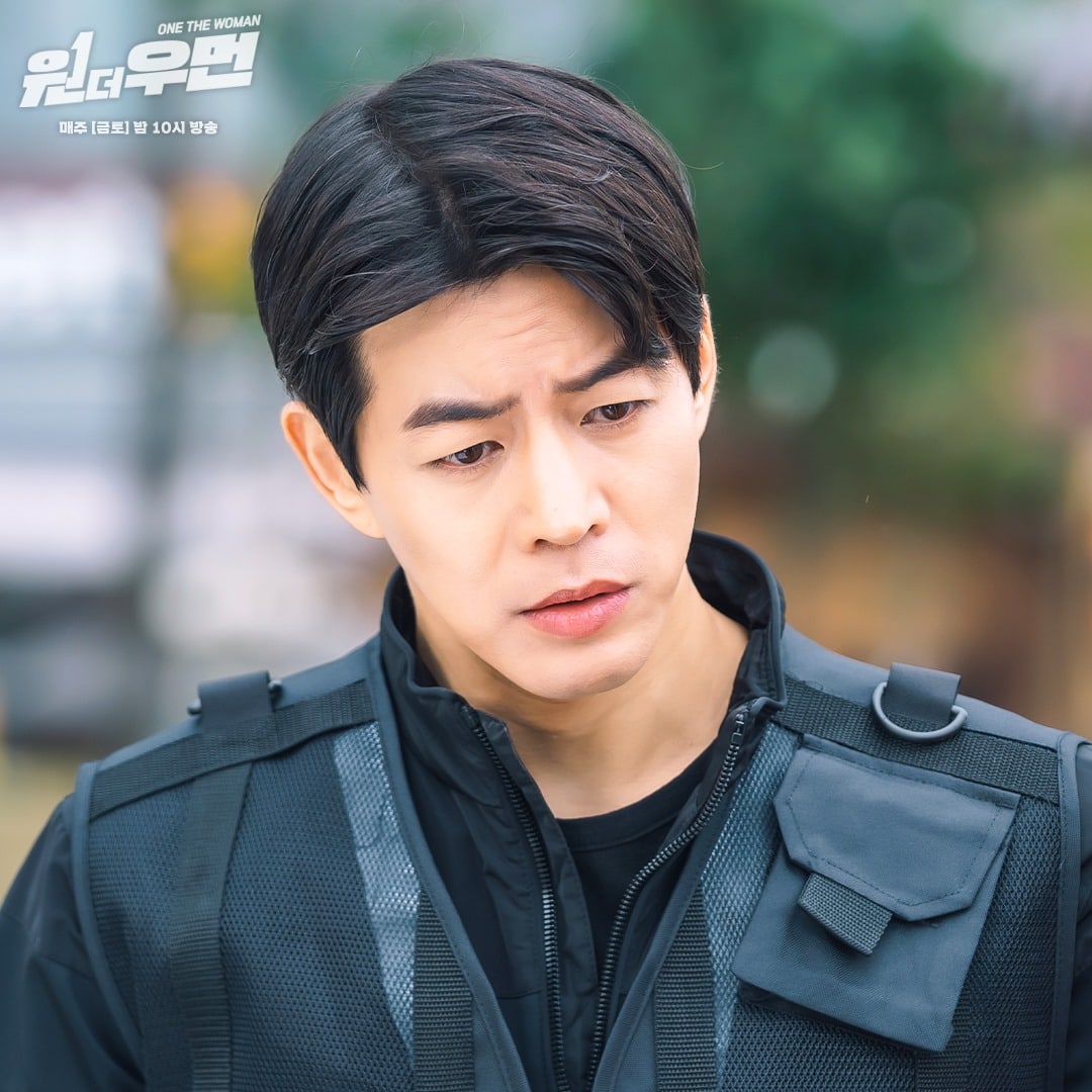 Honey Lee y Lee Sang Yoon se infiltran como repartidores en 