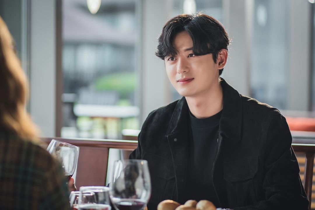 Lee Ji Hoon comparte palabras clave y líneas de su personaje en el próximo drama