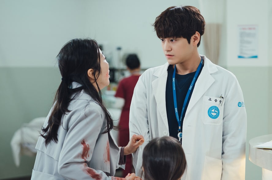 Rain y Kim Bum finalmente comienzan a trabajar juntos en “Ghost Doctor”