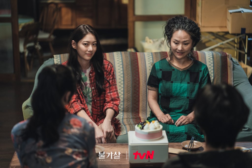 Lee Jin Wook, Kwon Nara y más se divierten juntos sin saber lo que Lee Joon tiene bajo la manga en “Bulgasal”