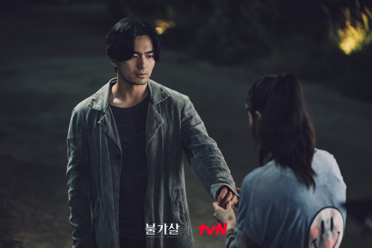 La relación de Lee Jin Wook y Kwon Nara pronto podría llegar a un punto de inflexión en “Bulgasal”