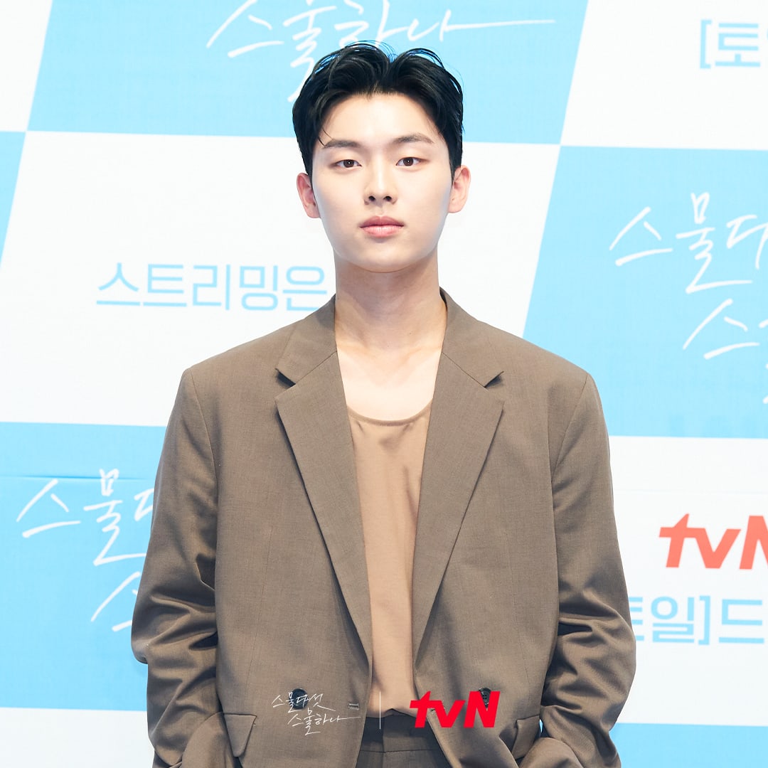Kim Tae Ri, Nam Joo Hyuk, Bona de WJSN y más describen su química en “Twenty Five, Twenty One” + Cómo se prepararon para sus papeles