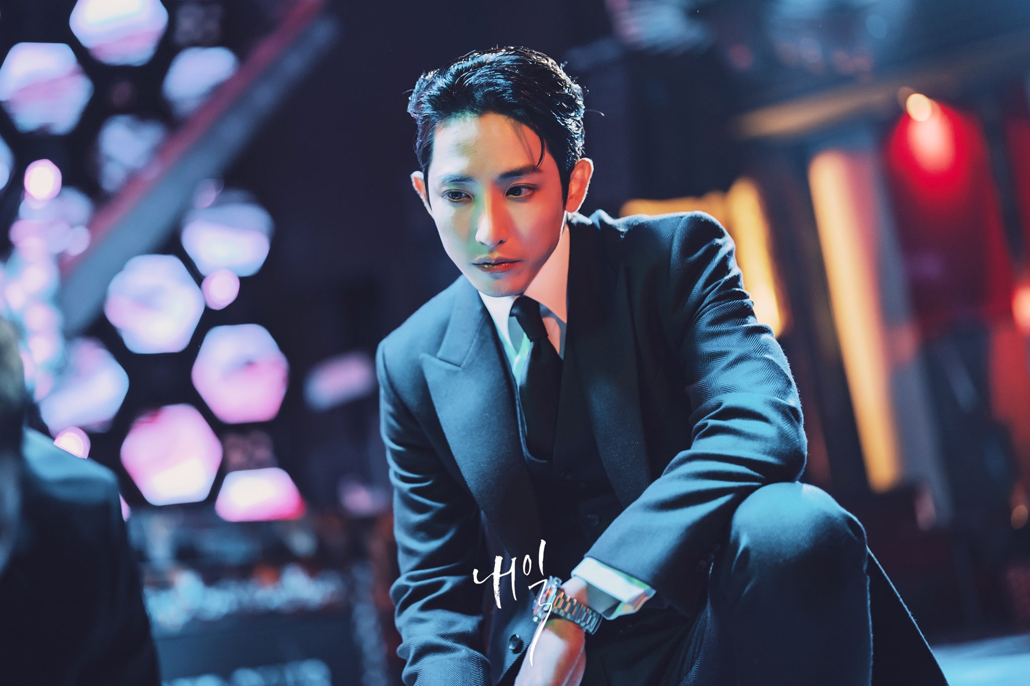 Lee Soo Hyuk es un Grim Reaper intimidante en nuevo drama de fantasía con Rowoon de SF9
