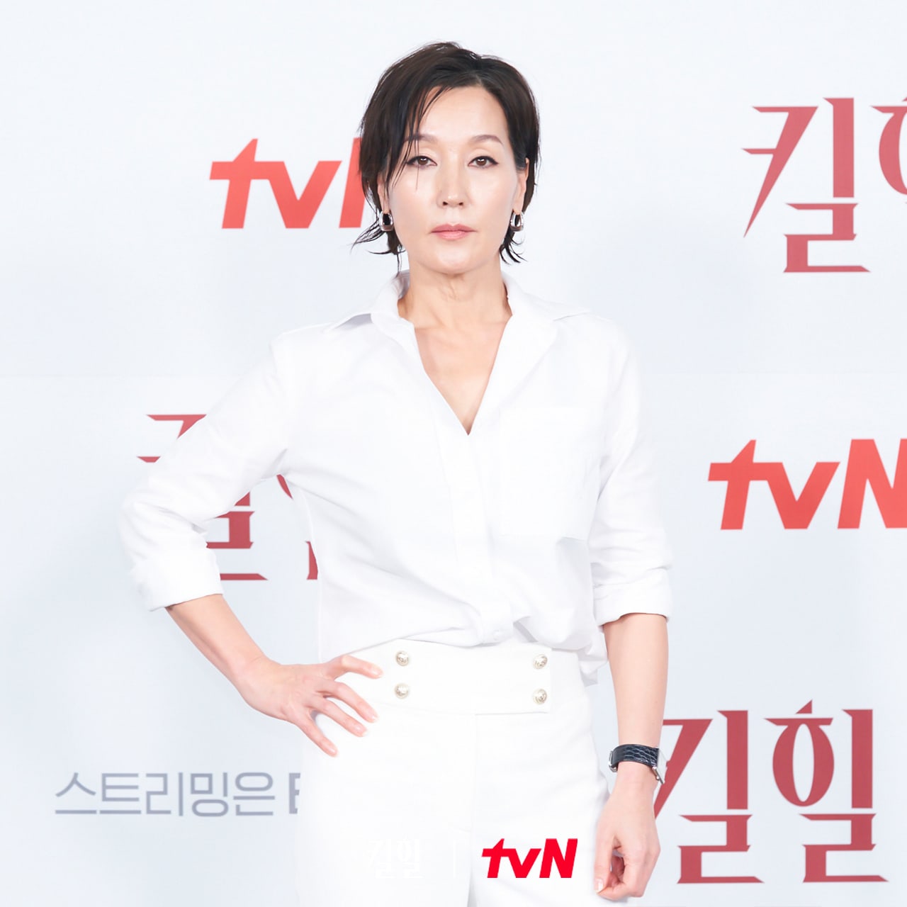 Kim Ha Neul, Lee Hye Young y Kim Sung Ryung hablan sobre trabajar con un elenco femenino estelar en “Kill Heel”