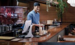 Son Ye Jin, Jeon Mi Do y Kim Ji Hyun vigilan de cerca a Lee Tae Hwan en “Thirty-Nine”