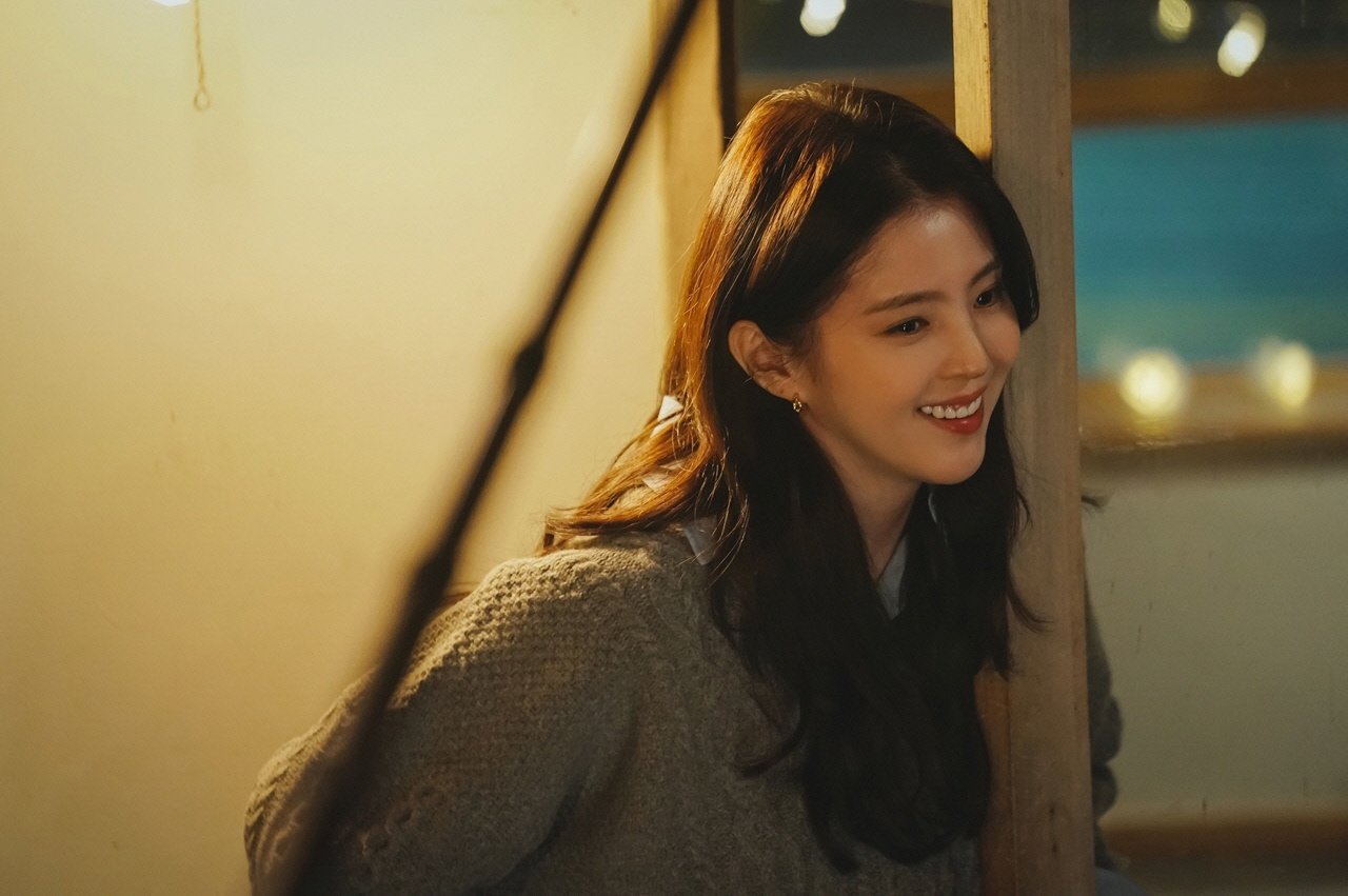 Han So Hee es una amiga que Park Hyung Sik no puede evitar amar en el nuevo drama “Soundtrack #1”