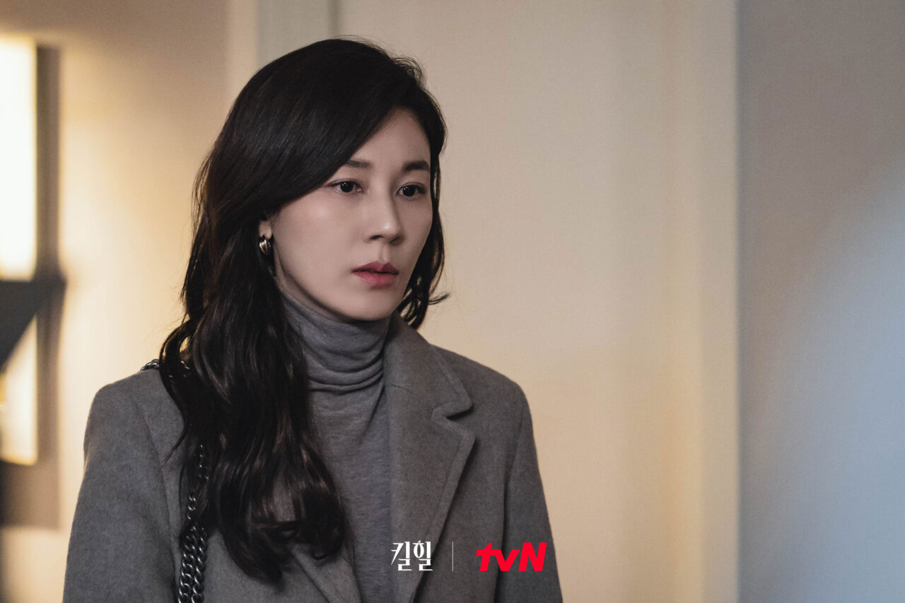 Kim Ha Neul y Kim Sung Ryung luchan con problemas familiares en “Kill Heel”
